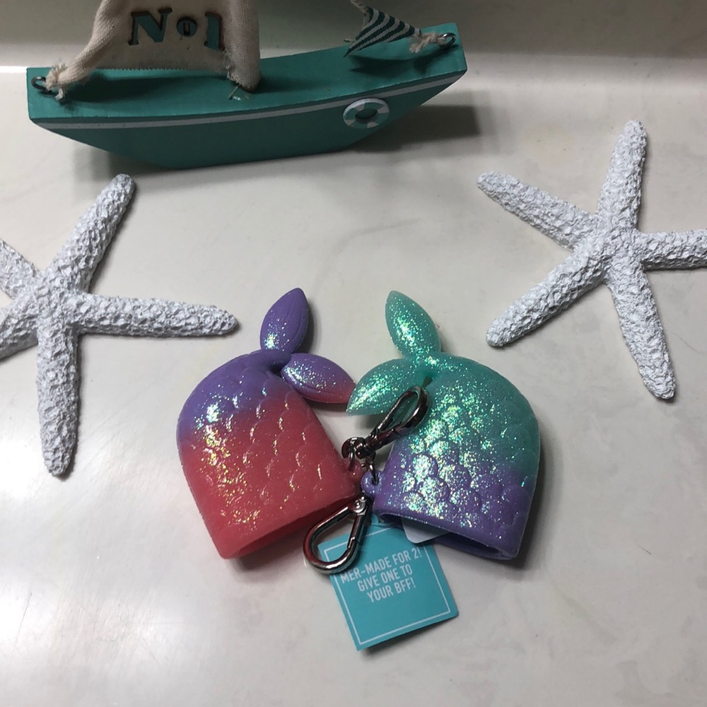 Bath and body mermaid pocketbac